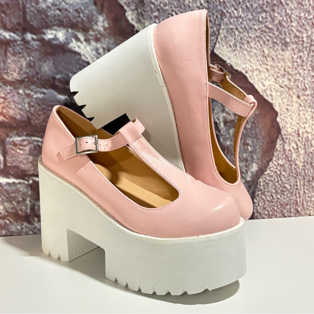 Hot Topic Pastel Pink T-Strap Platform Mary Jane Heels Shoes Size 7